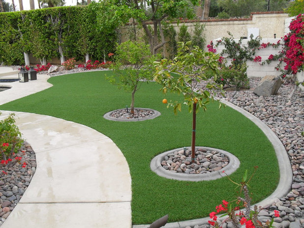 Contemporary Landscape by Back Nine Greens, Inc.