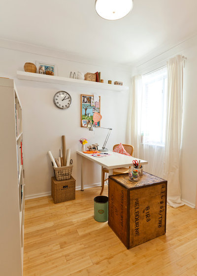 Eclectic Home Office & Library by House Nerd