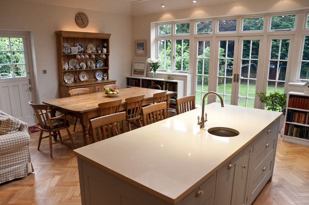 Traditional Kitchen by Andy Stone Bespoke Interiors