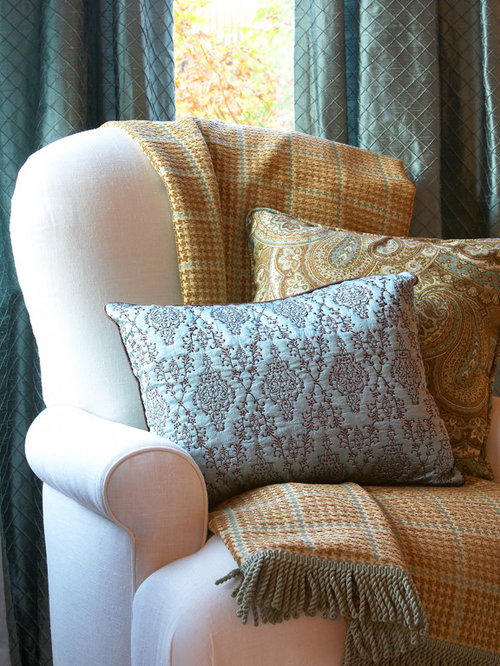 Throw Blanket Home Design Ideas, Pictures, Remodel and Decor