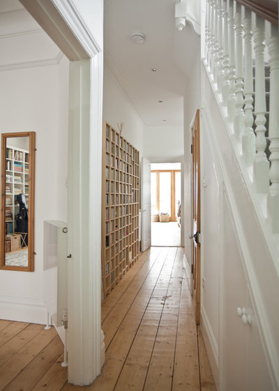 Victorian Hallway & Landing by DHV Architects