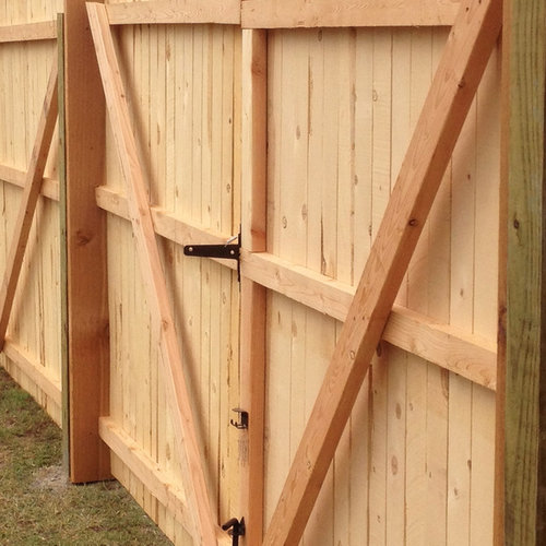 Double Wooden Gate Home Design Ideas, Pictures, Remodel and Decor