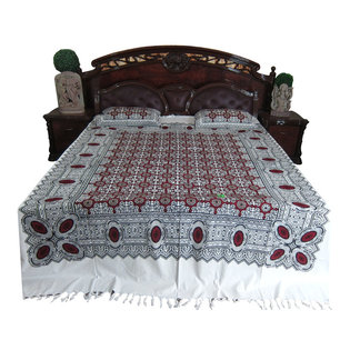 Mogul Interior - Indian Inspired Bedcover TRADITIONAL Print Cotton Bedspread Plus 2 Pillow Cover - Authentic hand block printed, hand loomed cotton bedspreads.Variation and color runs are an inherent part of the hand crafting process.