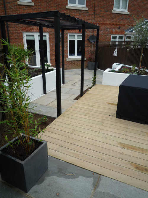 Small Contemporary Gardens Home Design Ideas, Pictures, Remodel and Decor