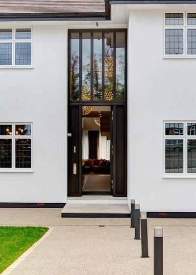 Transitional Entrance by Staffan Tollgard Design Group