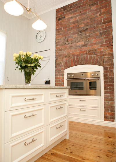 Traditional Kitchen by Kitchens by Kathie