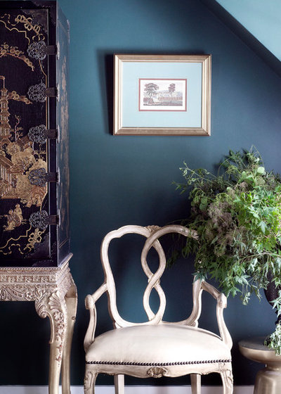 Traditional  by Lindsay Pennington Inc.