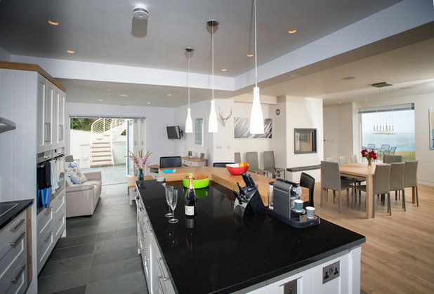 Coastal Kitchen by The Bazeley Partnership