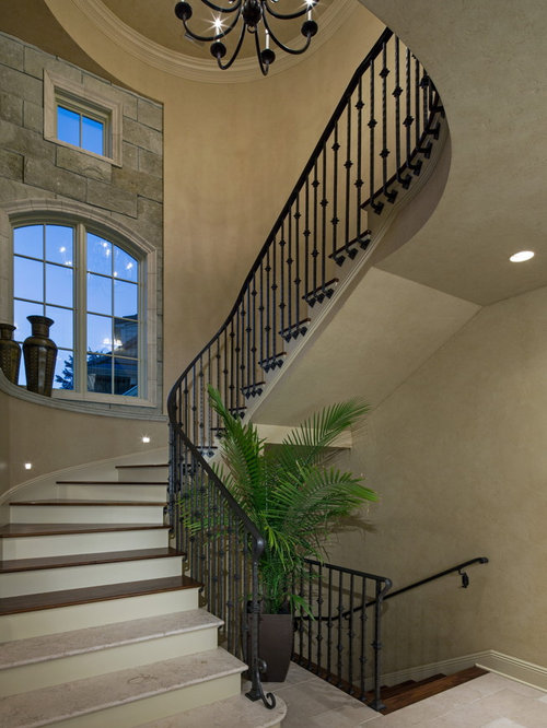 Traditional Omaha Staircase Design Ideas, Remodels & Photos