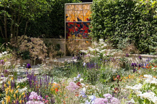 Contemporary Garden by Chris Snook