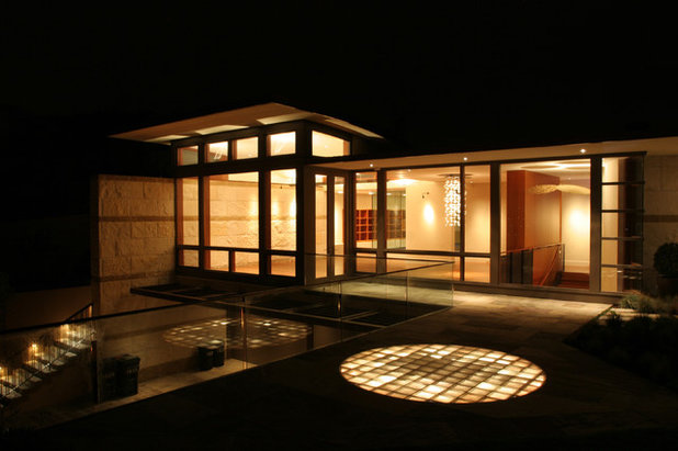 Modern Exterior by Sutton Suzuki Architects