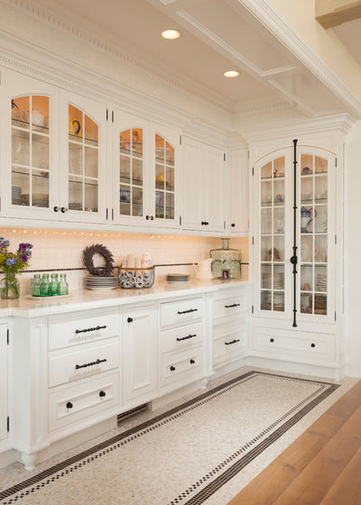 Kitchen Confidential: Glass Cabinet Doors Are a Clear Winner