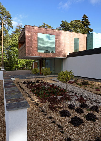 Contemporary Exterior by Nicolas Tye Architects