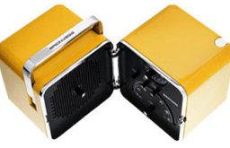 TS522 FM/AM Cube Radio, Yellow