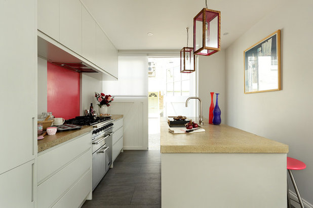 Contemporary Kitchen by Cue & Co of London