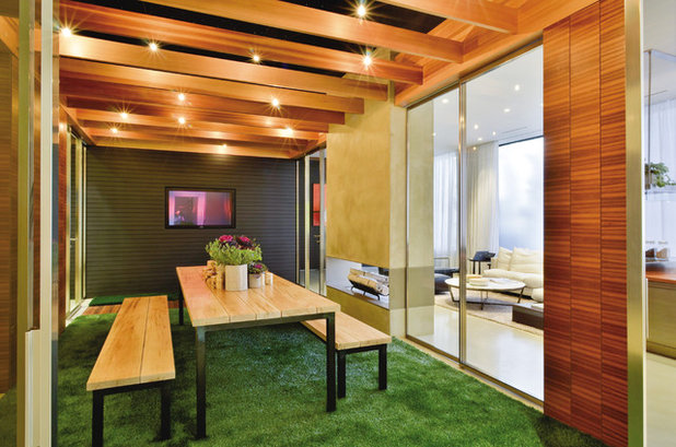 Contemporary Veranda by Crescendo Designs, Ltd.