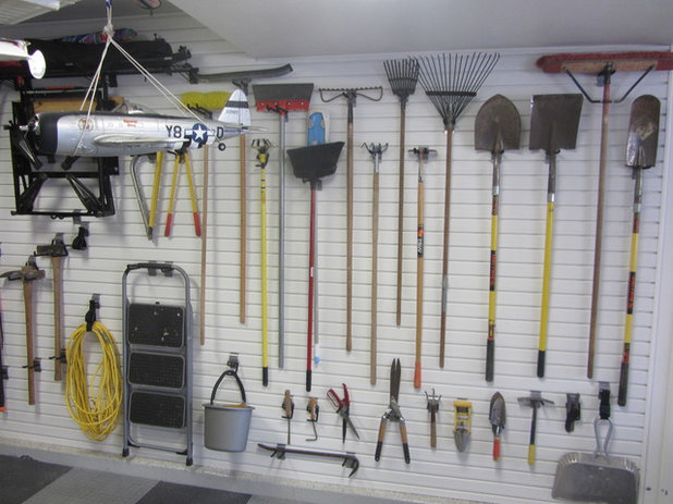 Contemporary Garage by Flow Wall System
