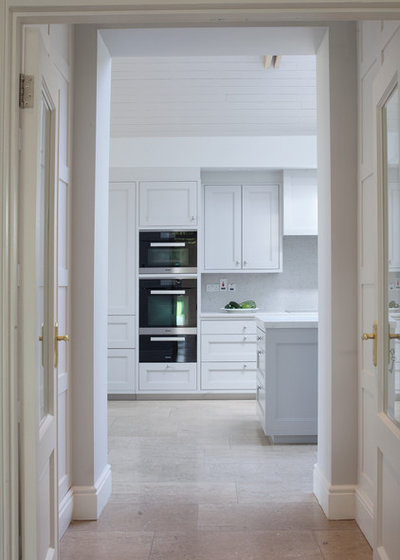Contemporary  by DMVF Architects