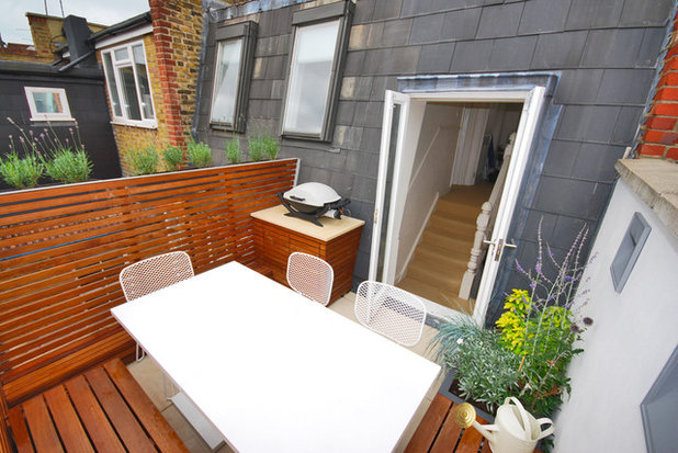 Contemporary Terrace & Balcony by Really Nice Gardens