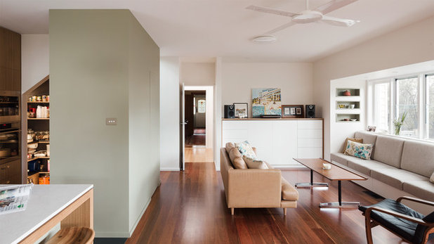 Contemporary Living Room by Gardiner Architects