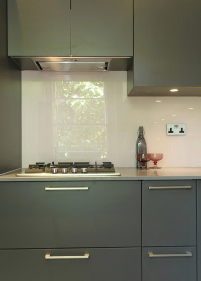 Contemporary Kitchen by Chantel Elshout Design Consultancy