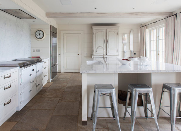 Transitional Kitchen by Stephen Graver Ltd