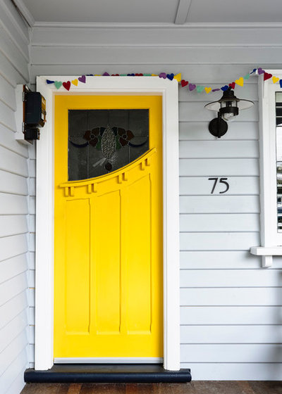 Contemporary Entrance by Preston Lane