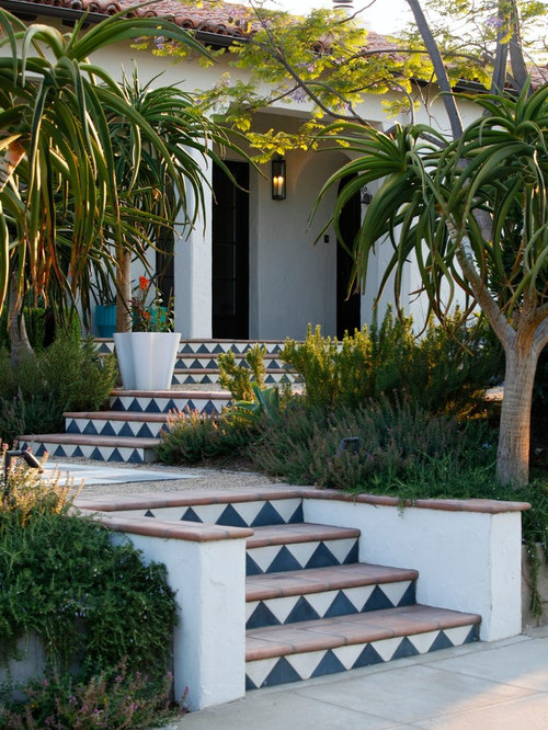 Spanish Style Entryway Design Ideas, Remodels & Photos