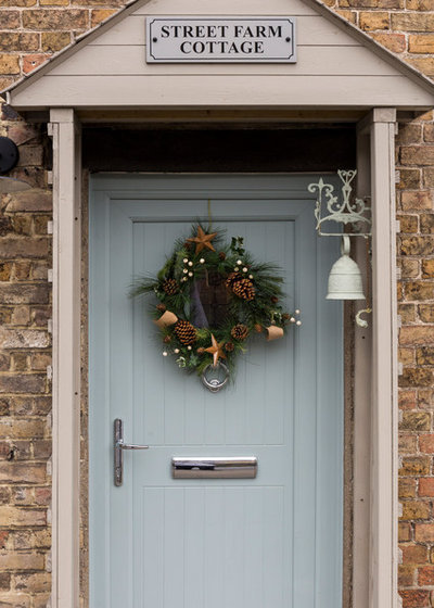 Shabby-chic Style  by Chris Snook