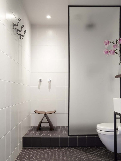 Auckland Bathroom Design Ideas, Renovations amp; Photos with a Curbless 