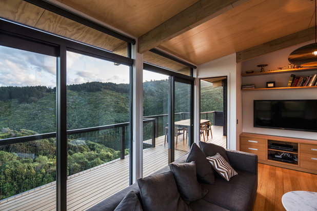 Houzz Tour: A Home Amongst the Hills