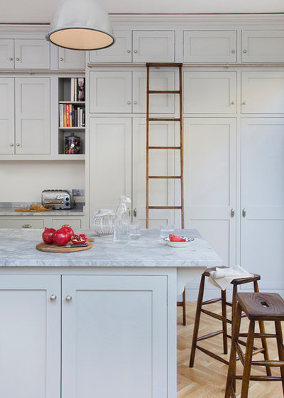 Traditional Kitchen by Charlie Kingham | London