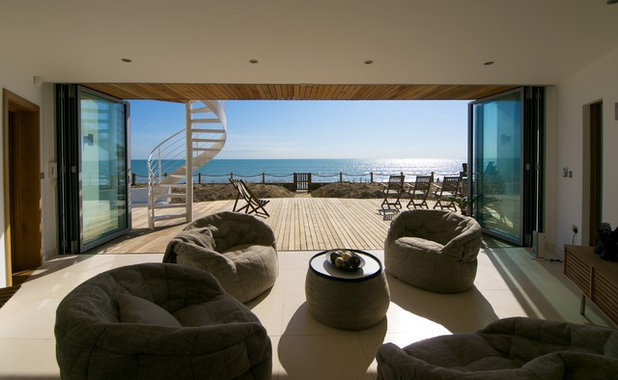 Coastal Living Room by Hazle McCormack Young LLP