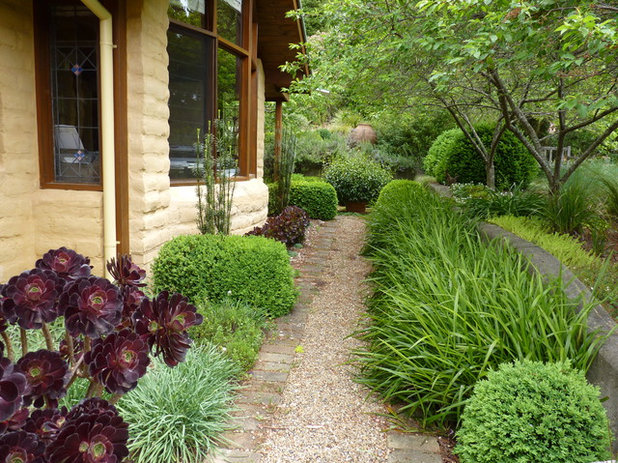 Eclectic Landscape by Arthur Lathouris Garden Designer