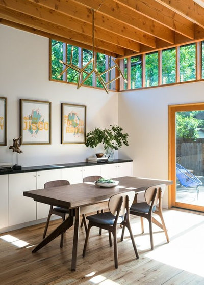 Dining Room by Murray Legge Architecture