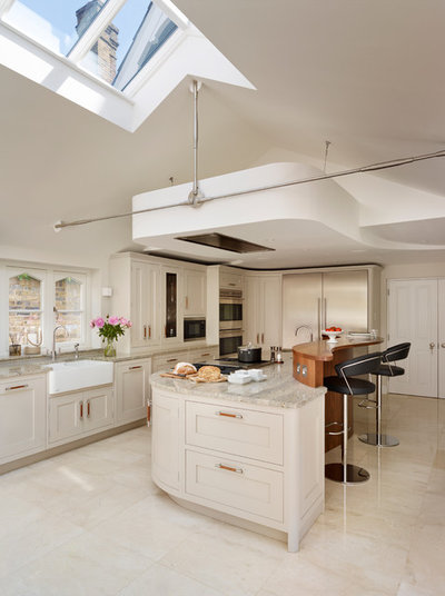 Contemporary Kitchen by Moneyhill Interiors