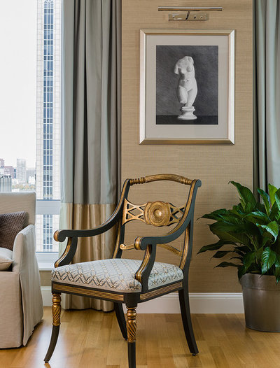 Traditional Living Room by Terrat Elms Interior Design