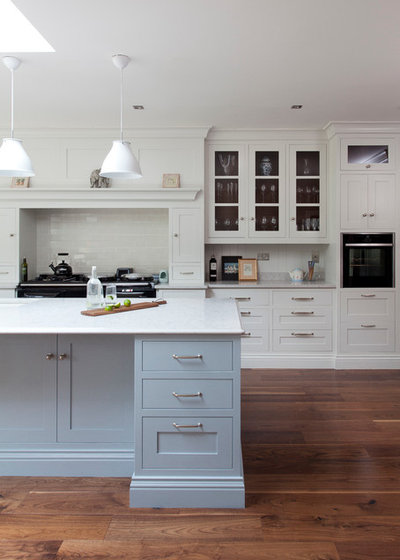 Modern  by Richard Burke Design