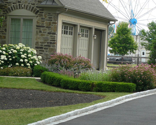 Green Velvet Boxwood Home Design Ideas, Pictures, Remodel and Decor