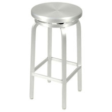 Bar Stools - en idébok av lindaclodfelter