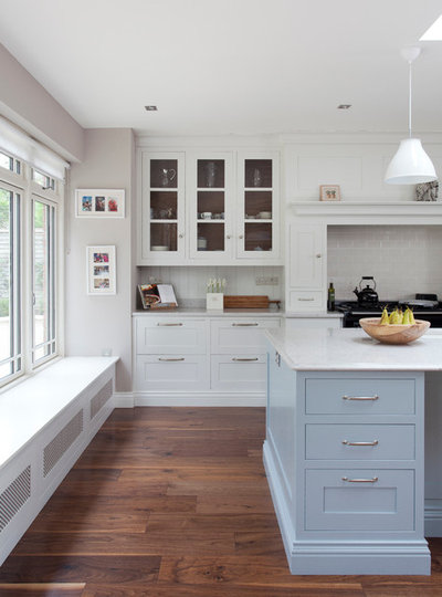 Modern  by Richard Burke Design