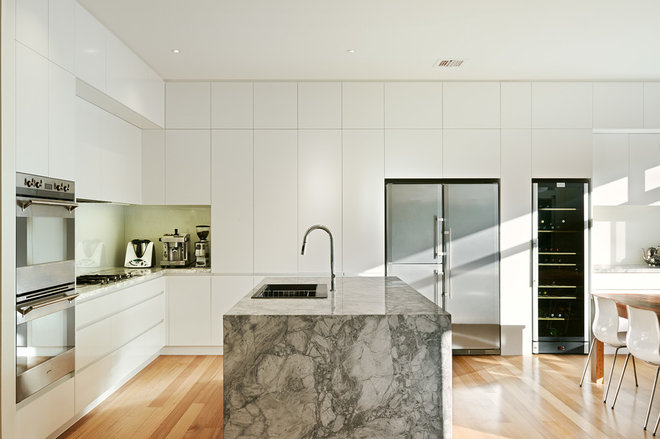 Contemporary Kitchen by Cathi Colla Architects