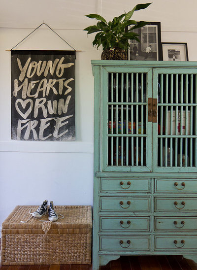 Coastal Living Room by Walk Among The Homes