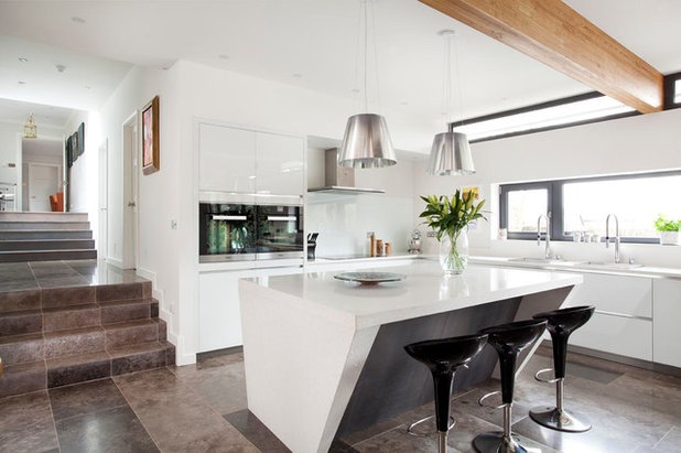 Contemporary Kitchen by Canavan Interiors