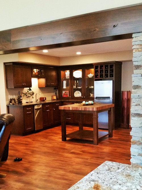 Craftsman LShaped Home Bar Design Ideas, Remodels & Photos