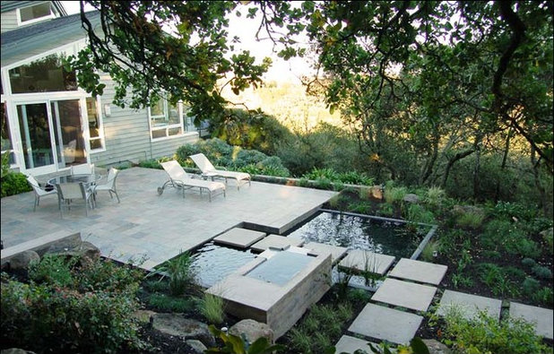 Modern Landscape by Huettl Landscape Architecture