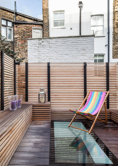 Contemporary Terrace & Balcony by uv architects