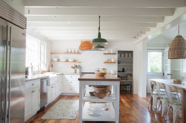 Inspiration: sådan arrangerer du åbne hylder i køkkenet