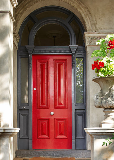 Traditional Exterior by Dulux Paint