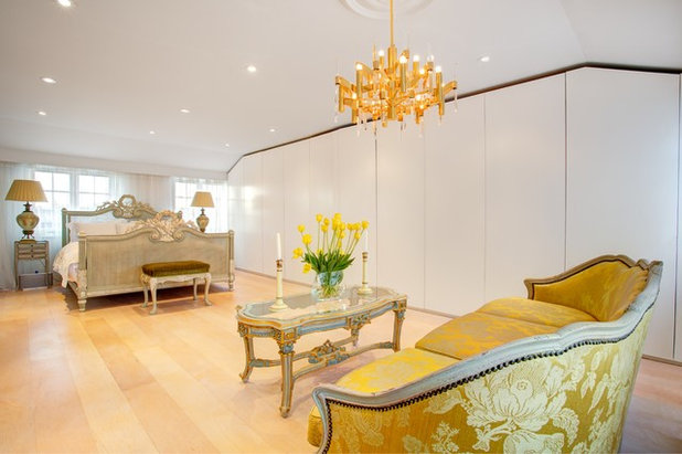 Traditional Bedroom by Landmark Lofts